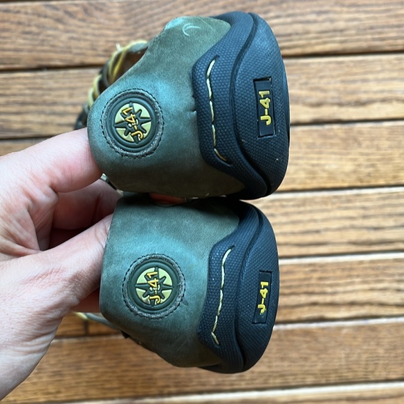 J41 Adventure On sandals size 11 - Picture 4 of 7